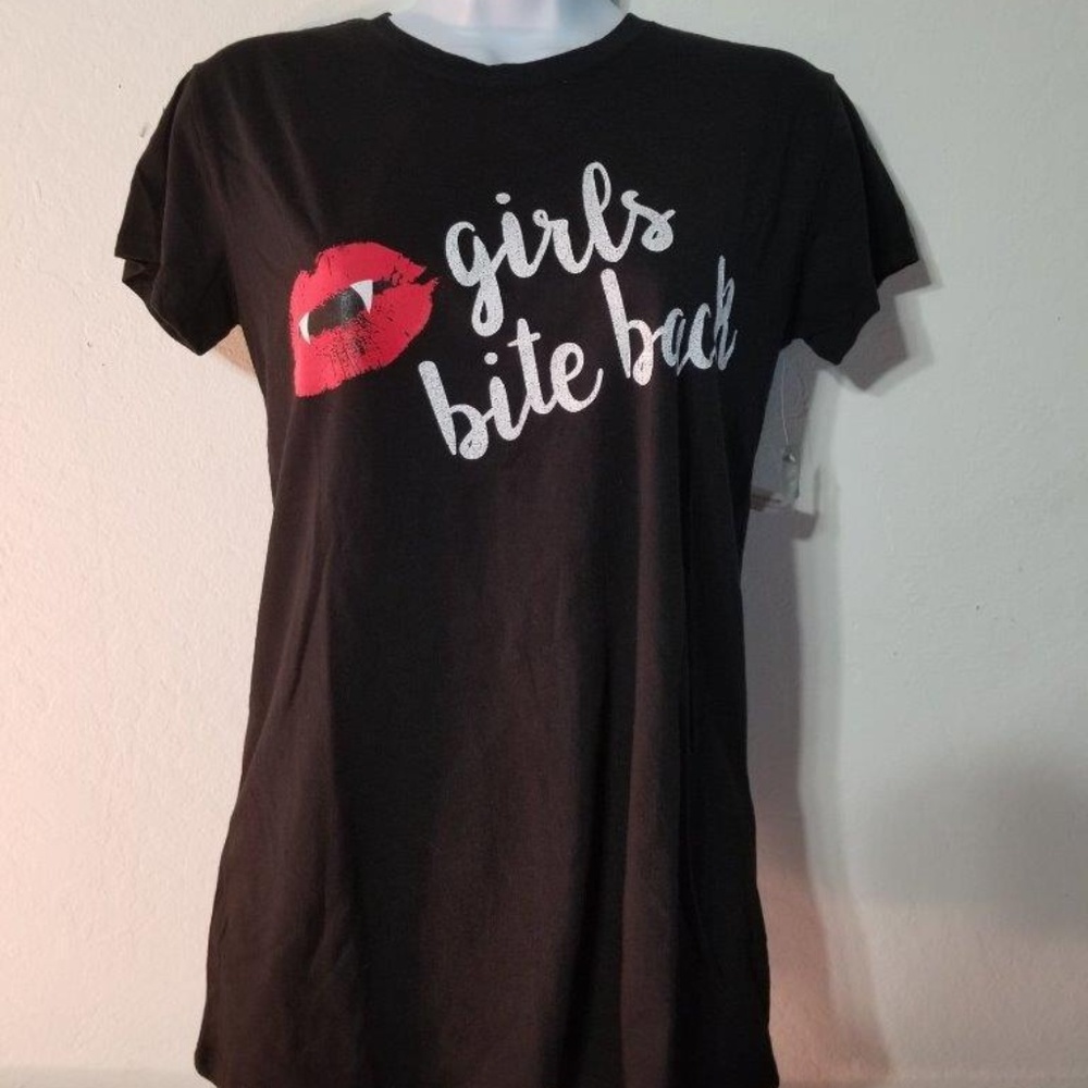 WOMEN GIRL BITE Shirt SIZE L NEW Halloween